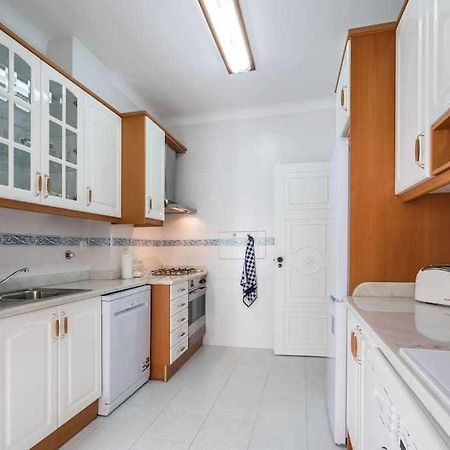Apart Lisboa Confortavel 2 Quartos Com Terraco Odivelas  Eksteriør bilde