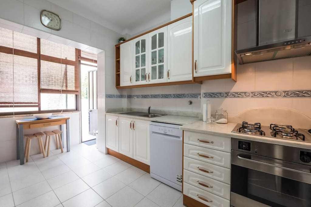 Apart Lisboa Confortavel 2 Quartos Com Terraco Odivelas  Eksteriør bilde