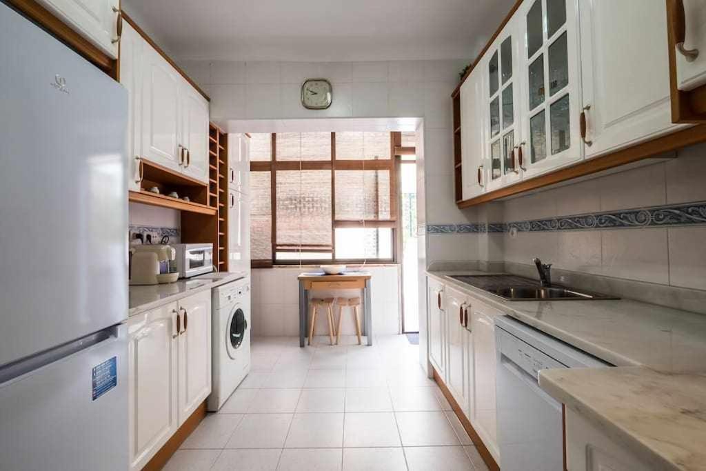 Apart Lisboa Confortavel 2 Quartos Com Terraco Odivelas  Eksteriør bilde