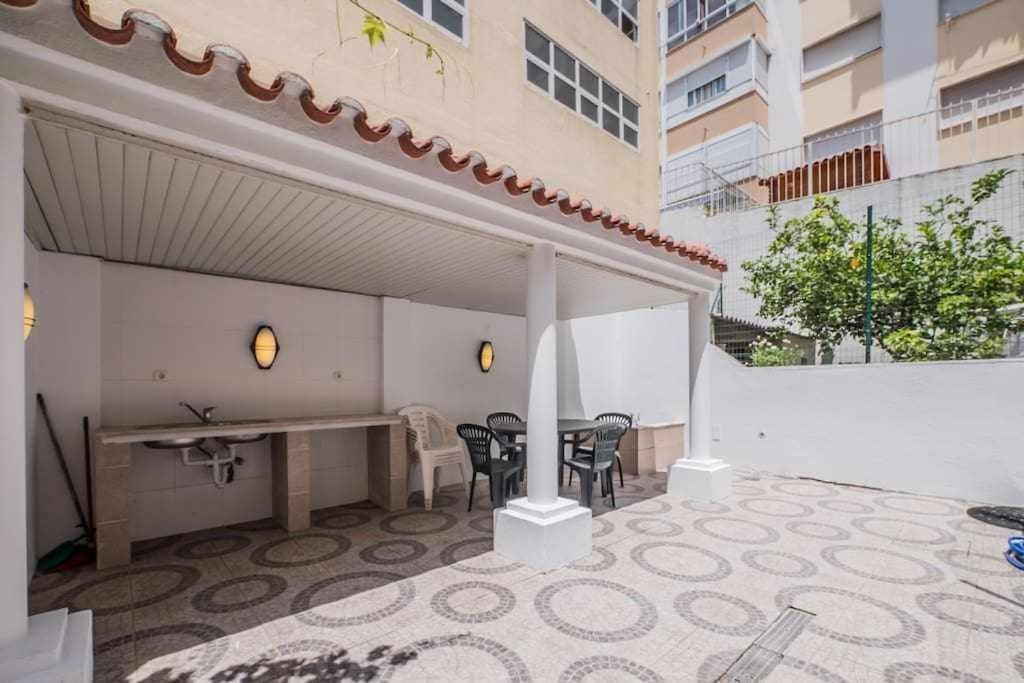 Apart Lisboa Confortavel 2 Quartos Com Terraco Odivelas  Eksteriør bilde