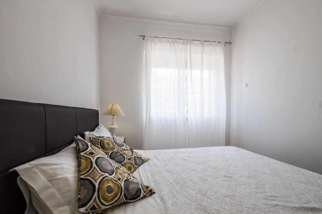 Apart Lisboa Confortavel 2 Quartos Com Terraco Odivelas  Eksteriør bilde