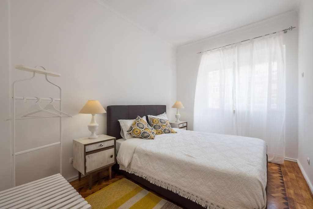Apart Lisboa Confortavel 2 Quartos Com Terraco Odivelas  Eksteriør bilde