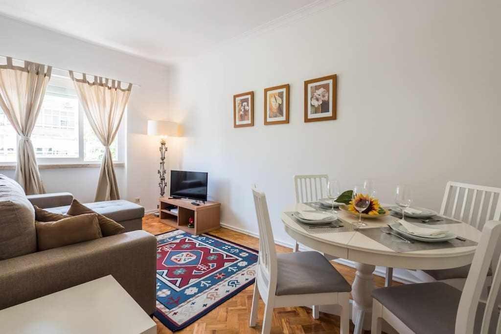 Apart Lisboa Confortavel 2 Quartos Com Terraco Odivelas  Eksteriør bilde